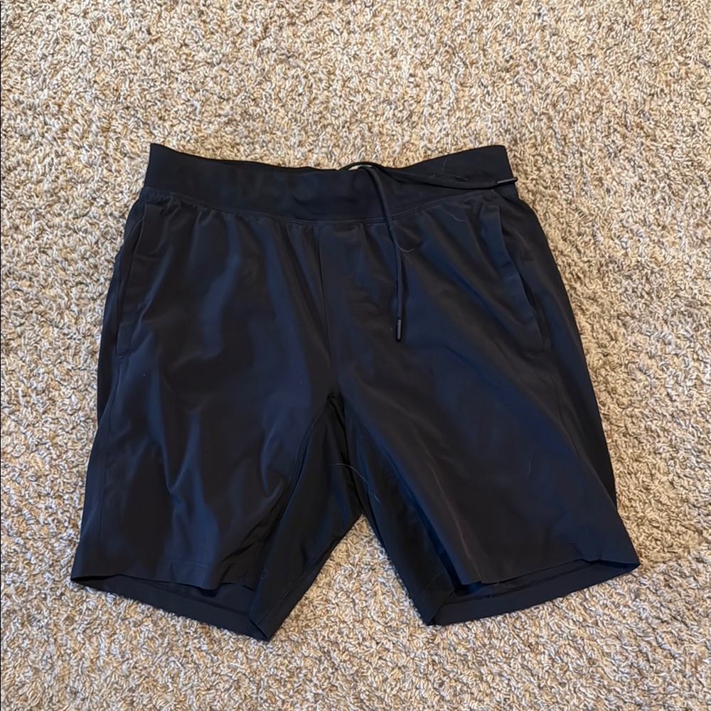 Lululemon, men’s large Black Athletic Shorts, lined